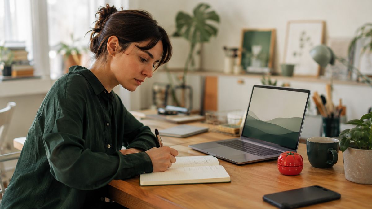 How to Turn Scattered Intentions Into Focused Work